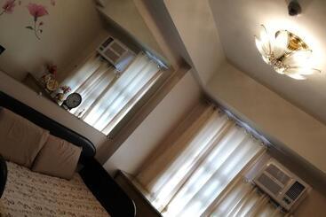 아파트호텔 Sibarian Condo Unit C1 10th Floor