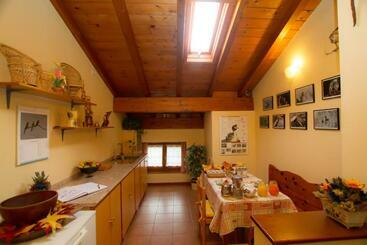 تختخواب و صبحانه Guest House Il Nido Dello Svasso  Foresteria Lombarda