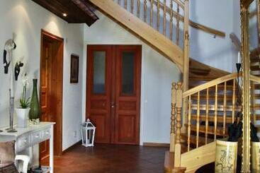 Hidingsta Gård B&b