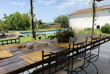 هتل Casa Agricola Scorziello