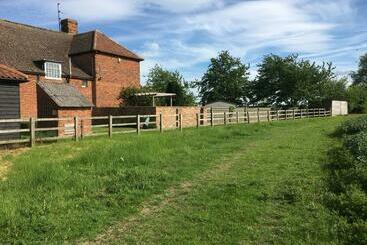 پانسیون The Stables Kings Ripton