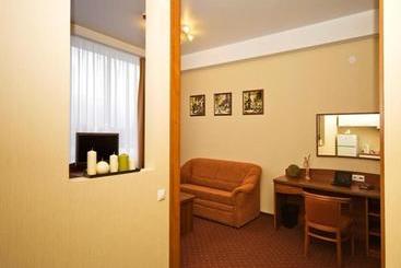 Apart-hotel