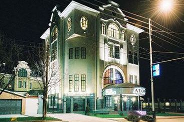 هتل Aton