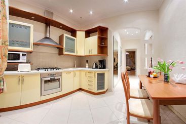 هتل Kreshchatyk Guesthouse
