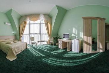 هتل Sudarushka