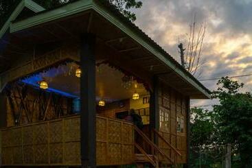 هاستل Southside Tourist Inn