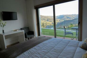تختخواب و صبحانه Casa Miradouro