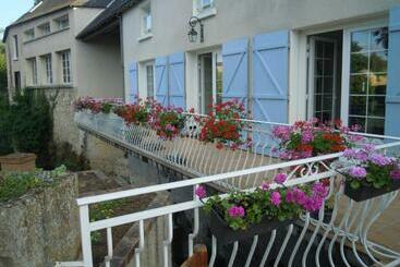 تختخواب و صبحانه Moulin De L Abbesse