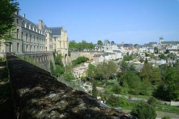 تختخواب و صبحانه Moulin De L Abbesse
