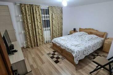 پانسیون Casa Toader