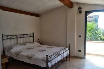 تختخواب و صبحانه Beastella Holiday Rooms