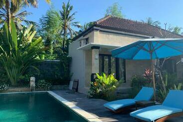پانسیون Pondok Ardi Villas