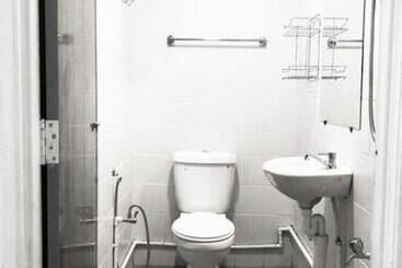 هاستل Ozzy Lodge Semporna