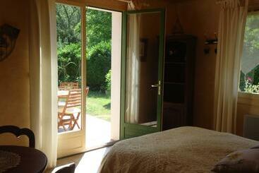 ベッドアンドブレックファースト Kioui