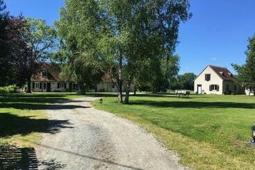 پانسیون Domaine Des Cossères