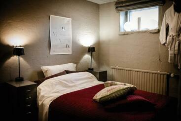 پانسیون Vivante Basement Accommodation
