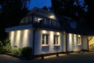 تختخواب و صبحانه Gästhus La Casa