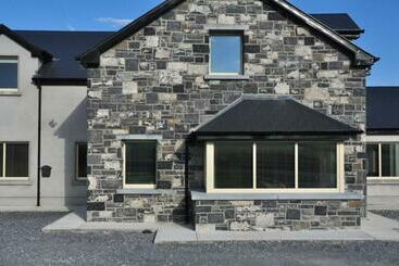 پانسیون Doolin Village Accomodation