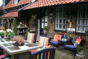 Prive Tuinhuis B&b Elly