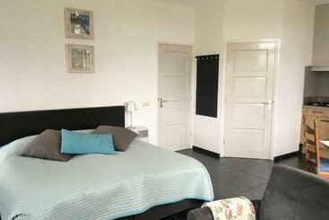 住宿加早餐  De Borg Vakantie Appartementen