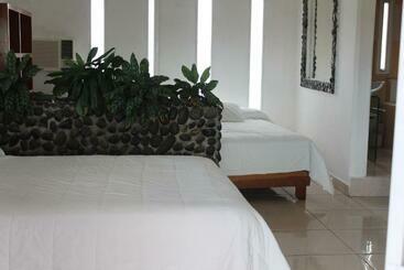هتل Villas Del Rey