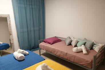Lisbon Hostel Terminal 4