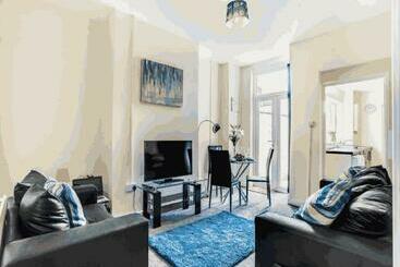 پانسیون Townhouse @ 62 Samuel Street Crewe