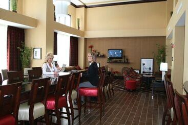 アパートホテル Hampton Inn & Suites Millington