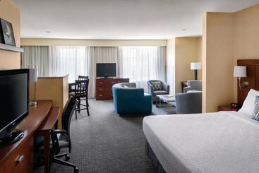 فندق Courtyard By Marriott Sacramento Cal Expo