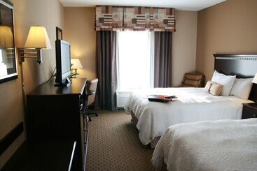 Отель Hampton Inn Topeka