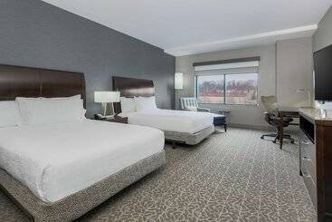 هتل Hilton Garden Inn Arlington Shirlington