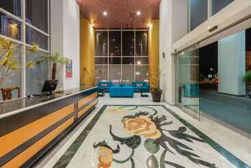 هتل La Quinta By Wyndham Puebla Palmas Angelopolis