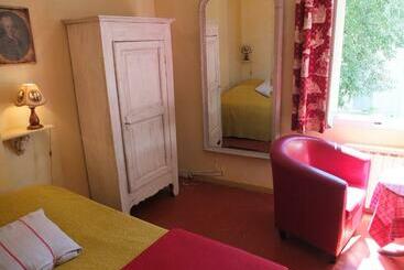 住宿加早餐  Arles Bienvenue