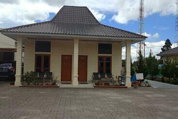 Noah Hotel Silangit