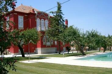 فندق صغير Casa Vermelha