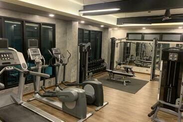 هتل Trio Residence Si Racha