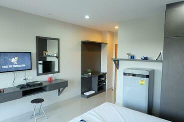 هتل Trio Residence Si Racha