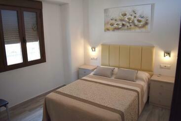 هاستل Iznájar Suites