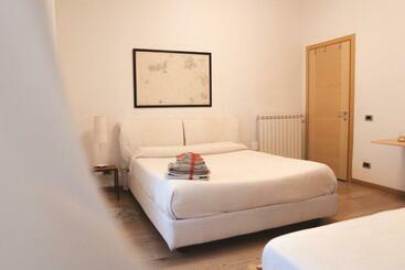 تختخواب و صبحانه Accogliente Casa Livorno