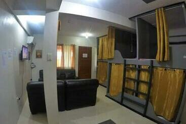 هتل کپسول Sleepadz   Capsule Beds Dormitel In Magsaysay Ave Naga
