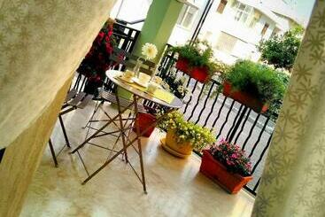 B&b L Angolo Fiorito