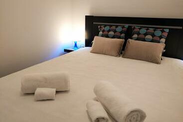 پانسیون Sleep & Go Faro Airport Guest House