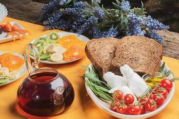 تختخواب و صبحانه Poggio Degli Ulivi