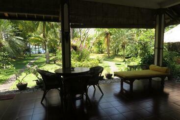 پانسیون Bali Sandat