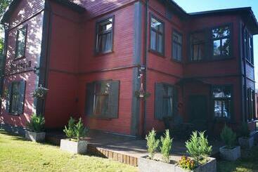 پانسیون Villa Victoria
