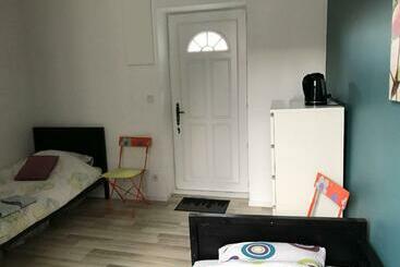 تختخواب و صبحانه Chambre Indépendante Avec Sdb Terrasse Privative. Centre Ville