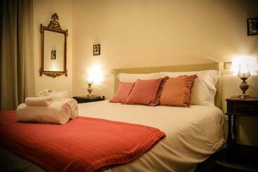 Domvs Gaia Ghouse B&b