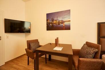پانسیون Harbour Apartments
