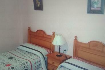 پانسیون Hostal Alameda