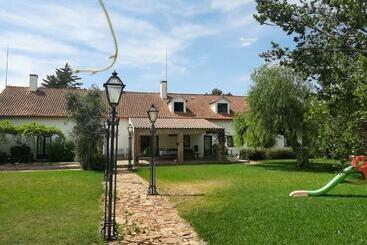 پانسیون Quinta Do Caçador